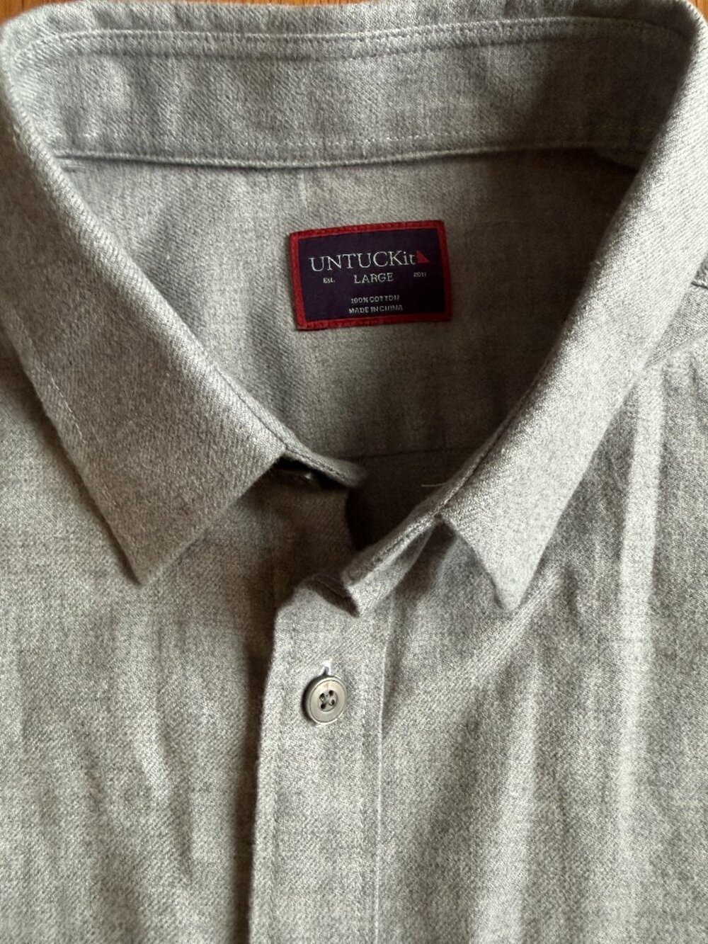 UNTUCKit Sherwood Gray Brushed Cotton Flannel Button Down Shirt Men's Large